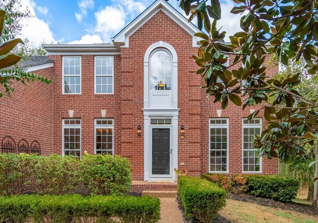 Photo 1 of Single family home for sale at 1304 Sweetwater Dr, Brentwood, TN 37027 | MLS# 3602830 | Listing updated on 2026-10-20