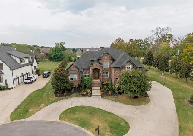 Photo 2 of Single family home for sale at 2818 Roddy Brg Rd, Thompsons Station, TN 37179 | MLS# 3601519 | Listing updated on 2026-09-26