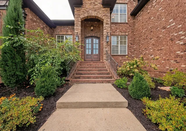 Photo 3 of Single family home for sale at 2818 Roddy Brg Rd, Thompsons Station, TN 37179 | MLS# 3601519 | Listing updated on 2026-09-26