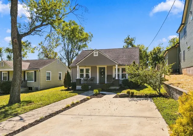 Photo 3 of Single family home for sale at 306 Marshall St, Nashville, TN 37207 | MLS# 3621255 | Listing updated on 2026-10-23