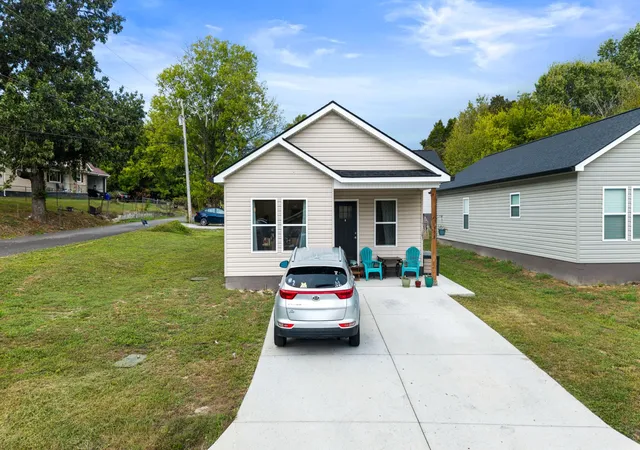 Single family home for sale at 1598 Perry St SE, Cleveland, TN 37311 | MLS# 3599311
