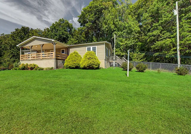 Photo 1 of Manufactured home for sale at 218 Waldo Rd, Rockwood, TN 37854 | MLS# 3610804 | Listing updated on 2026-10-04