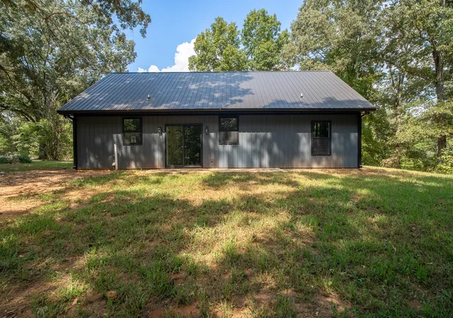 Photo 4 of Single family home for sale at 316 Summertown Hwy, Summertown, TN 38483 | MLS# 3599100 | Listing updated on 2026-10-02