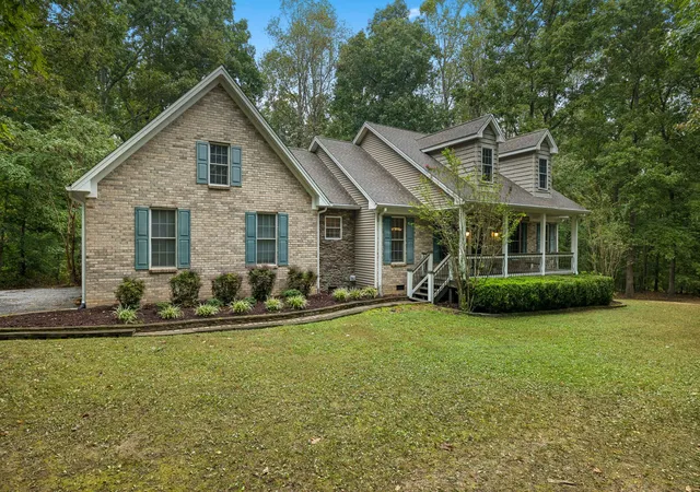 Photo 1 of Single family home for sale at 1003 Goldfinch Ct, Kingston Springs, TN 37082 | MLS# 3598897 | Listing updated on 2026-09-25