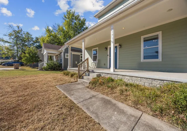 Photo 3 of Single family home for sale at 1715 21st Avenue N, Nashville, TN 37208 | MLS# 3601874 | Listing updated on 2026-10-07