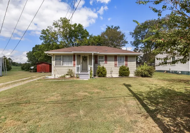 Photo 3 of Single family home for sale at 1680 Buena Vista St, Lewisburg, TN 37091 | MLS# 3601415 | Listing updated on 2026-10-02