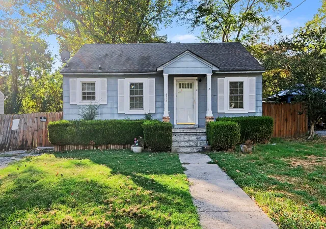 Photo 1 of Single family home for sale at 414 4th Avenue, Murfreesboro, TN 37130 | MLS# 3599192 | Listing updated on 2026-09-25