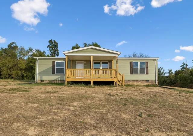 Photo 3 of Manufactured home for sale at 9308 Sunrise Rd, Red Boiling Springs, TN 37150 | MLS# 3602141 | Listing updated on 2026-10-11
