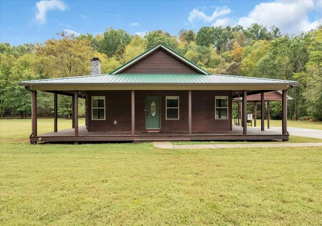 Photo 2 of Single family home for sale at 378 Bobo Holw Rd, Tullahoma, TN 37388 | MLS# 3599051 | Listing updated on 2026-10-08