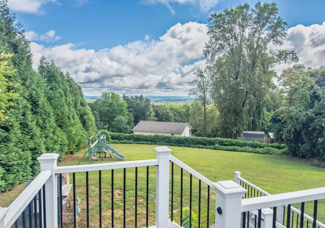 Photo 4 of Single family home for sale at 859 Black Oak Ests Rd, Dayton, TN 37321 | MLS# 3599374 | Listing updated on 2026-09-25