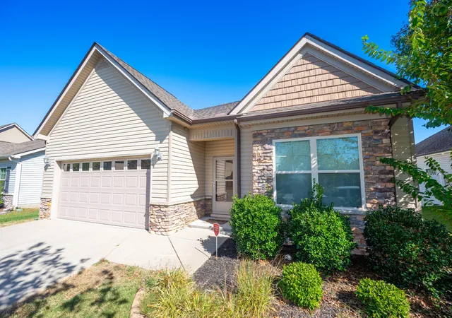 Photo 1 of Single family home for sale at 1635 Alysheba Run, Murfreesboro, TN 37128 | MLS# 3610674 | Listing updated on 2026-10-23