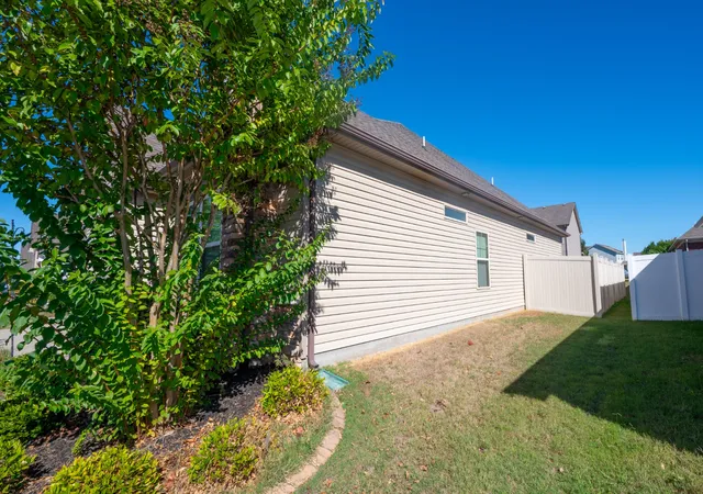 Photo 2 of Single family home for sale at 1635 Alysheba Run, Murfreesboro, TN 37128 | MLS# 3610674 | Listing updated on 2026-10-23