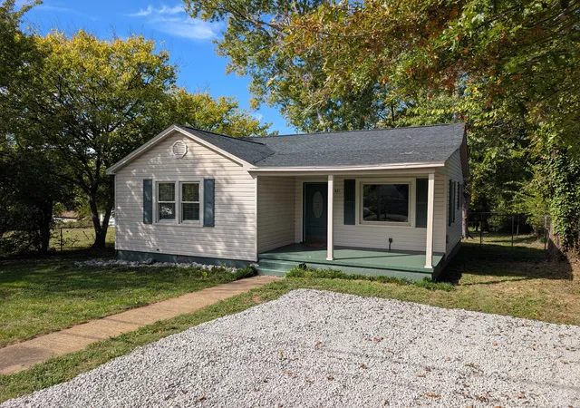 Single family home for sale at 825 Lang St NE, Cleveland, TN 37311 | MLS# 3611236