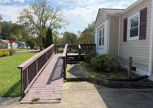 Photo 2 of Single family home for sale at 4722 Arrowhead Trl, Chattanooga, TN 37411 | MLS# 3599064 | Listing updated on 2026-09-25