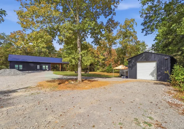 Photo 1 of Single family home for sale at 2001 Smith Hall Rd, Murfreesboro, TN 37130 | MLS# 3601680 | Listing updated on 2026-09-27
