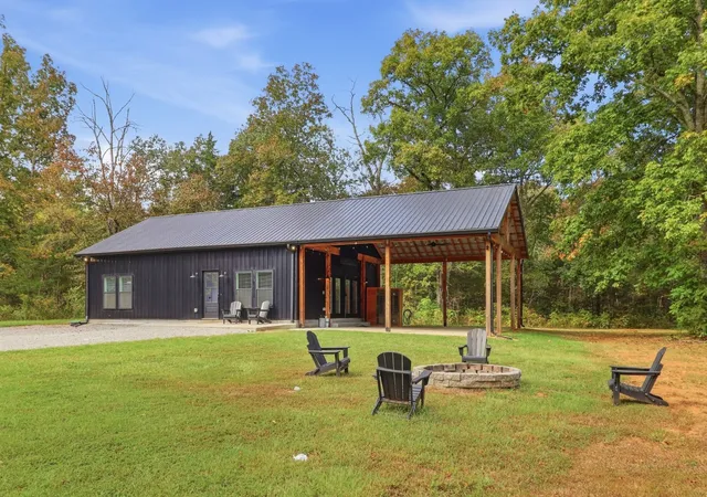 Photo 3 of Single family home for sale at 2001 Smith Hall Rd, Murfreesboro, TN 37130 | MLS# 3601680 | Listing updated on 2026-09-27