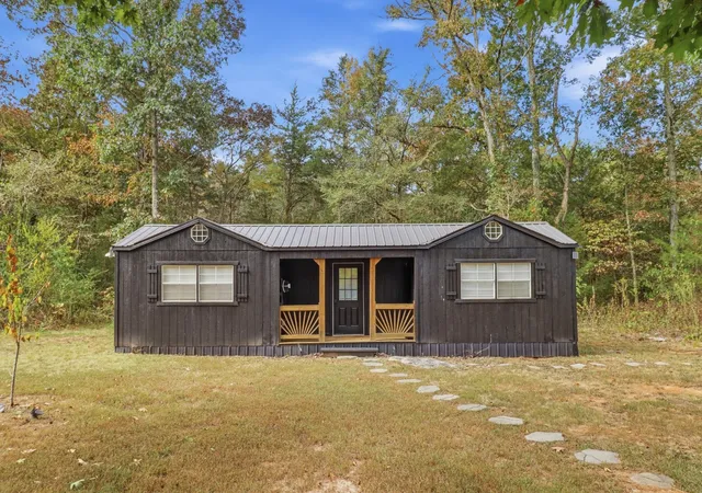 Photo 4 of Single family home for sale at 2001 Smith Hall Rd, Murfreesboro, TN 37130 | MLS# 3601680 | Listing updated on 2026-09-27
