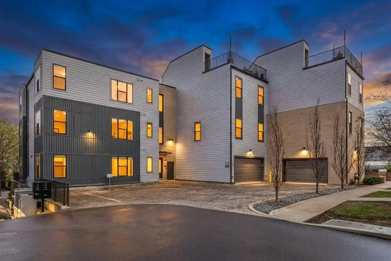 Listing Photo 1 - Condo for sale in 519 27Th Ave N located at 519 27Th Ave N, Nashville, TN 37209 - Unit #301