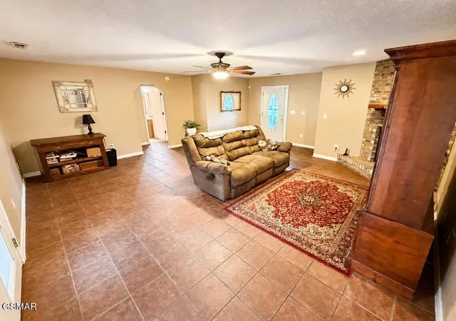 Photo 3 of Single family home for sale at 1955 Old Newport Hwy, Sevierville, TN 37876 | MLS# 3599040 | Listing updated on 2026-09-25