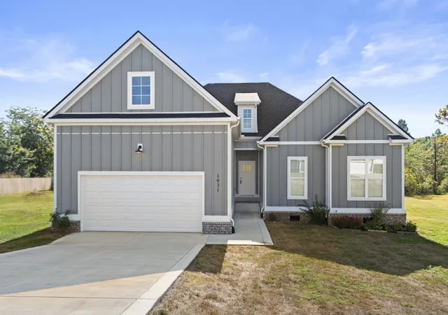 Photo 2 of Single family home for sale at 1031 Northside Dr, Dickson, TN 37055 | MLS# 3604055 | Listing updated on 2026-10-09