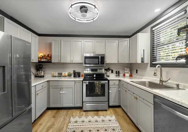 Photo 3 of Single family home for sale at 103 Mae Cir, Dickson, TN 37055 | MLS# 3611120 | Listing updated on 2026-10-08