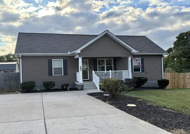 Photo 2 of Single family home for sale at 2122 Webster St, Greenbrier, TN 37073 | MLS# 3599070 | Listing updated on 2026-09-28