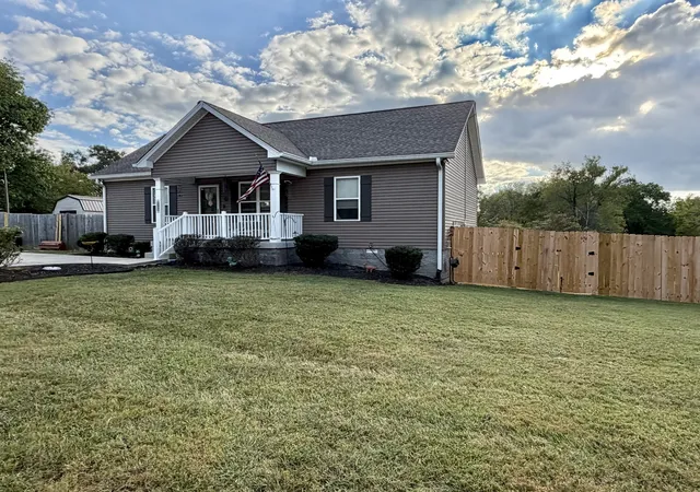Photo 3 of Single family home for sale at 2122 Webster St, Greenbrier, TN 37073 | MLS# 3599070 | Listing updated on 2026-09-28