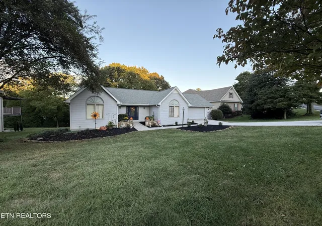 Photo 3 of Single family home for sale at 137 Chahyga Way, Loudon, TN 37774 | MLS# 3599085 | Listing updated on 2026-09-26