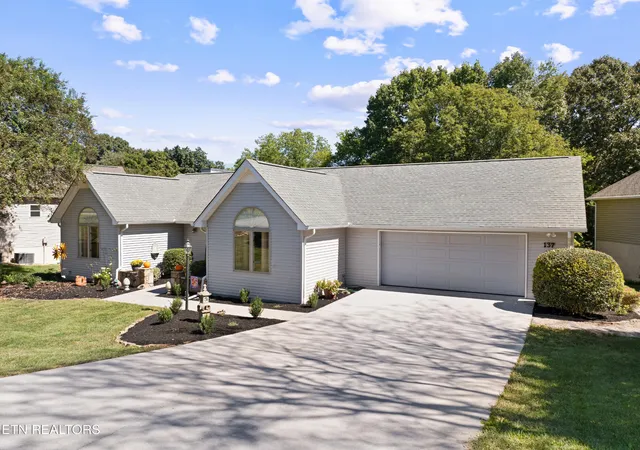 Photo 3 of Single family home for sale at 137 Chahyga Way, Loudon, TN 37774 | MLS# 3599085 | Listing updated on 2026-09-28