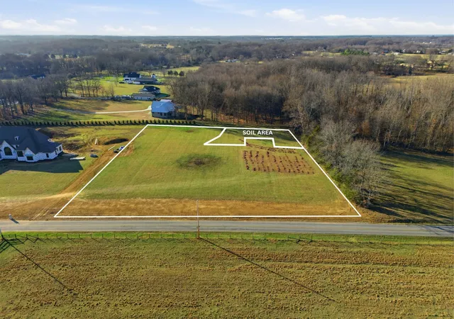 Photo 1 of Single family home for sale at 208 Shun Pike, Cottontown, TN 37048 | MLS# 3599114 | Listing updated on 2026-09-25