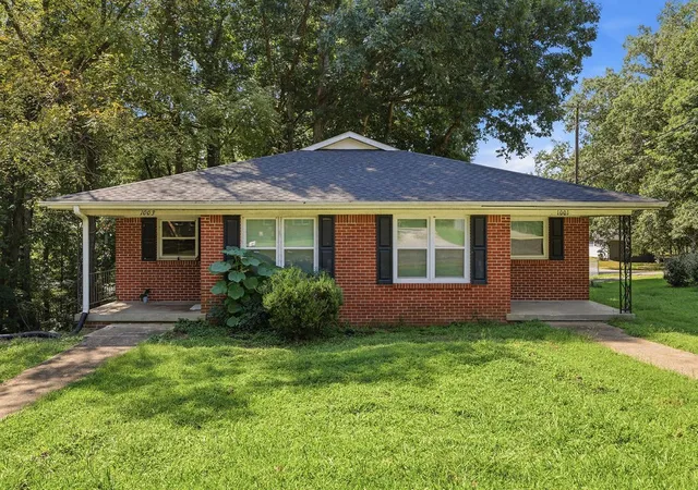 Photo 1 of Multi family home for sale at 1001 Cowan St, Paris, TN 38242 | MLS# 3601403 | Listing updated on 2026-09-25