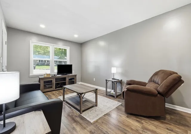 Photo 2 of Multi family home for sale at 1001 Cowan St, Paris, TN 38242 | MLS# 3601403 | Listing updated on 2026-09-25
