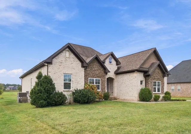 Photo 1 of Single family home for sale at 132 Bloomsbury Dr, Portland, TN 37148 | MLS# 3615328 | Listing updated on 2026-10-19