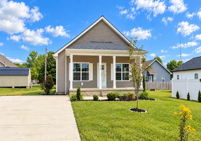Photo 1 of Single family home for sale at 125 Foutch Ct, Smithville, TN 37166 | MLS# 3601407 | Listing updated on 2026-09-25