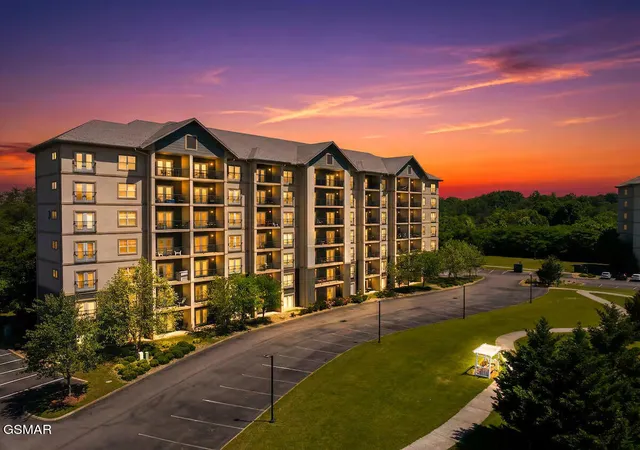 Condo for sale at 124 Plaza Dr #5301, Pigeon Forge, TN 37863 | MLS# 3599134