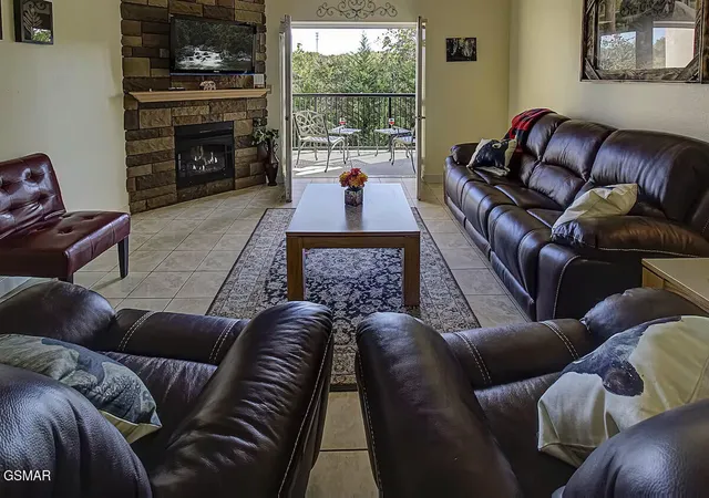 Photo 3 of Condo for sale at 124 Plaza Dr #5301, Pigeon Forge, TN 37863 | MLS# 3599134 | Listing updated on 2026-09-25