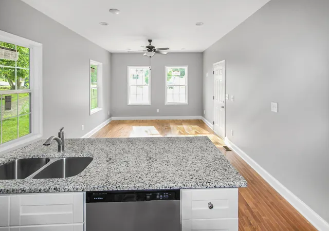 Photo 3 of Single family home for sale at 601 S Main St, Mount Pleasant, TN 38474 | MLS# 3599138 | Listing updated on 2026-09-25