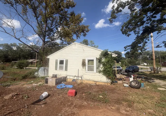Photo 2 of Sale Pending at 216 Old Morrison Rd, Mc Minnville, TN 37110 | MLS# 3599285 | Listing updated on 2026-10-06