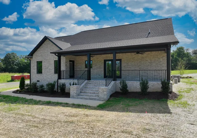 Photo 3 of Single family home for sale at 557 Fairfield Rd, Westmoreland, TN 37186 | MLS# 3599149 | Listing updated on 2026-10-07