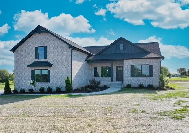 Photo 2 of Single family home for sale at 102 N Nikki Dr, Portland, TN 37148 | MLS# 3599151 | Listing updated on 2026-09-25