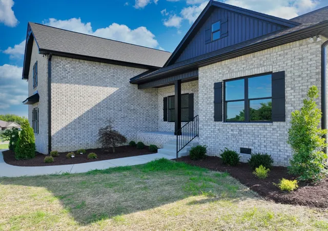 Photo 4 of Single family home for sale at 102 N Nikki Dr, Portland, TN 37148 | MLS# 3599151 | Listing updated on 2026-10-07