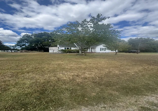 Photo 2 of Single family home for sale at 724 Hogan Dr, Murfreesboro, TN 37128 | MLS# 3601345 | Listing updated on 2026-09-25