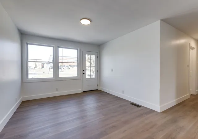 Photo 3 of Single family home for sale at 261 Paragon Mills Rd, Nashville, TN 37211 | MLS# 3611676 | Listing updated on 2026-10-05