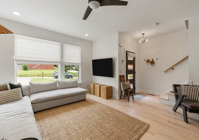 Photo 3 of Single family home for sale at 3218 Curtis St, Nashville, TN 37218 | MLS# 3601333 | Listing updated on 2026-10-02