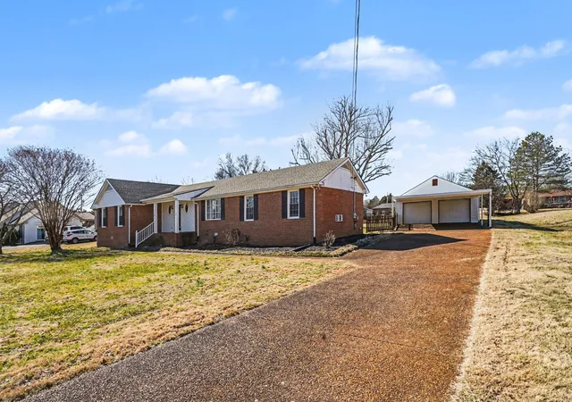 Photo 1 of Single family home for sale at 710 Washington Dr, Lebanon, TN 37087 | MLS# 3601692 | Listing updated on 2026-10-23
