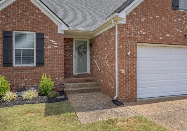 Photo 4 of Single family home for sale at 2623 Danbury Cir, Spring Hill, TN 37174 | MLS# 3601944 | Listing updated on 2026-10-07