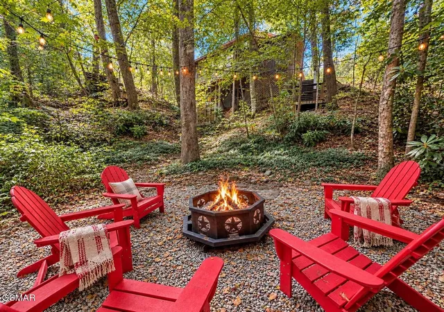 Photo 3 of Single family home for sale at 2120 Jeans Way, Sevierville, TN 37876 | MLS# 3599205 | Listing updated on 2026-10-03