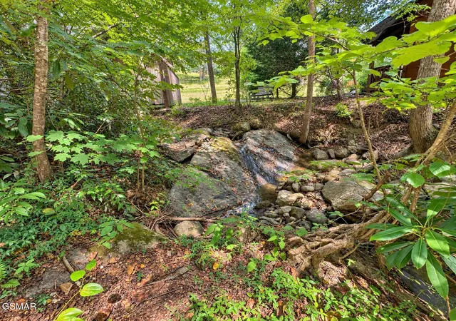 Photo 3 of Single family home for sale at 2120 Jeans Way, Sevierville, TN 37876 | MLS# 3599205 | Listing updated on 2026-10-03