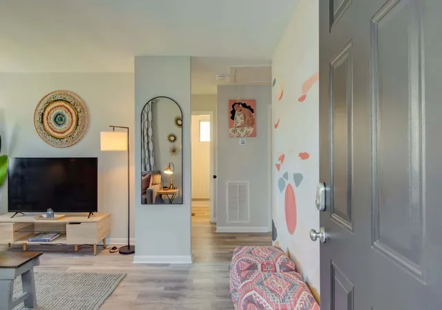 Photo 3 of Single family home for sale at 209 North 9th St, Nashville, TN 37206 | MLS# 3602837 | Listing updated on 2026-10-05