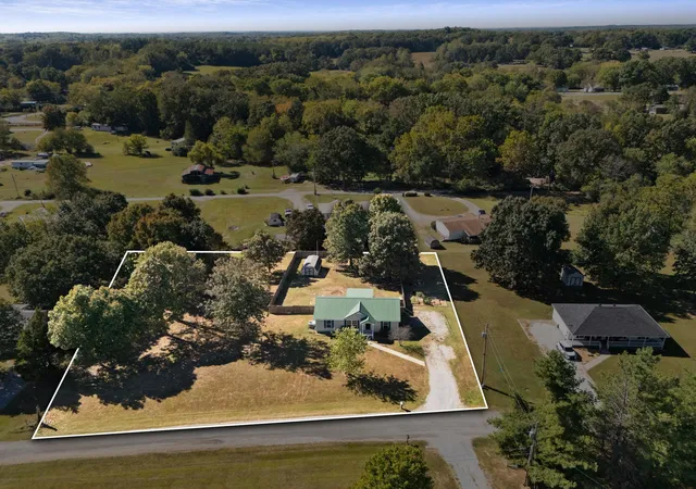 Photo 3 of Single family home for sale at 11165 Challenge Dr, Bon Aqua, TN 37025 | MLS# 3602391 | Listing updated on 2026-10-08